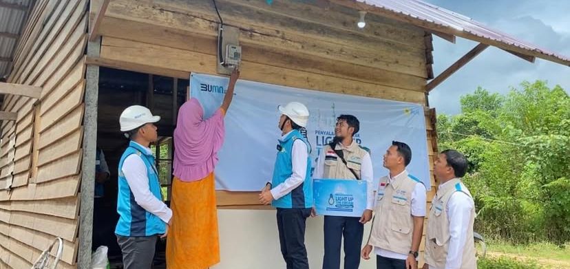 PLN UP3 Berau Luncurkan Program 'Light Up The Dream' Wujudkan Akses Listrik Bagi Masyarakat Kurang Mampu