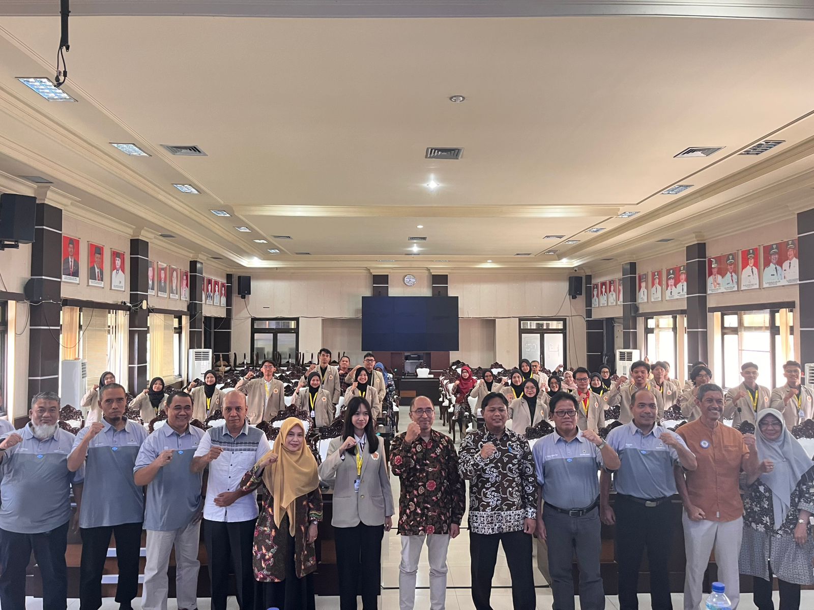 Sekda Berau Sambut Mahasiswa KKN UGM, Dorong Optimalisasi Ekowisata Berkelanjutan di Biduk-Biduk