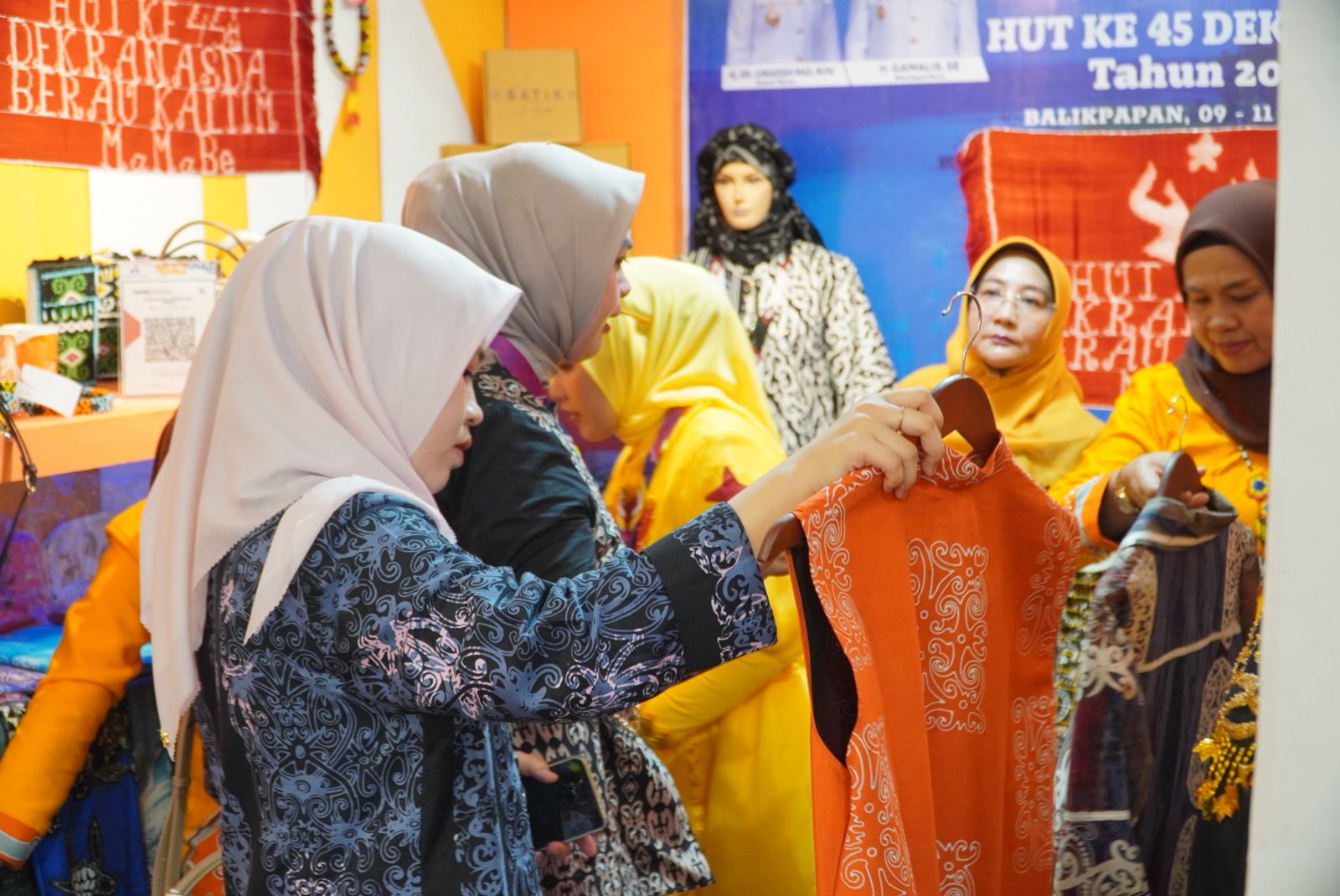 Semangat “Perajin Berdaya Mendunia”, Berau Tunjukkan Daya Saing di HUT ke-45 Dekranas