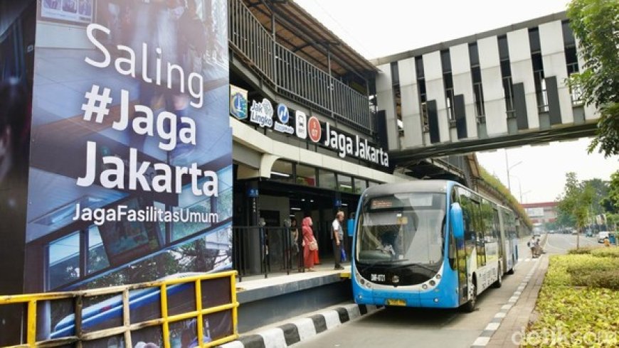 HUT TNI ke-80, TransJakarta Tambah 151 Armada dan Ribuan Petugas Antisipasi Lonjakan di Monas