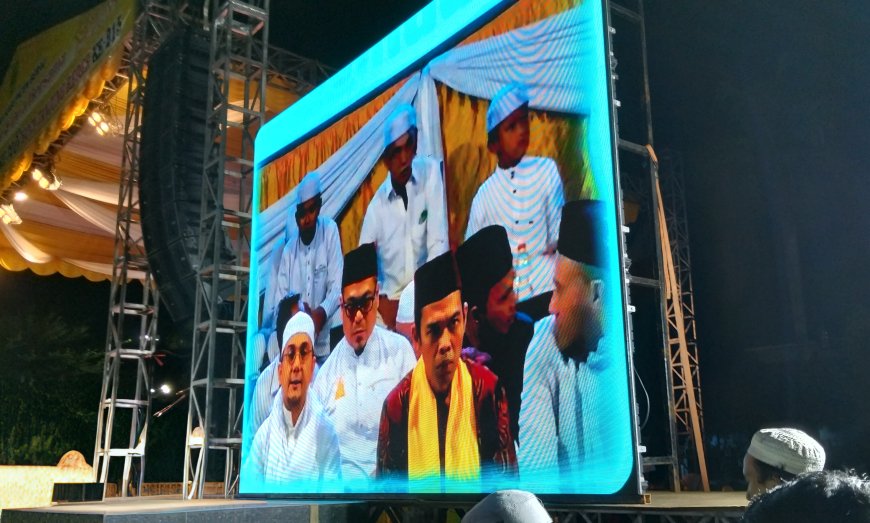 Ribuan Jamaah Padati Tabligh Akbar Ustadz Abdul Somad di Kabupaten Berau