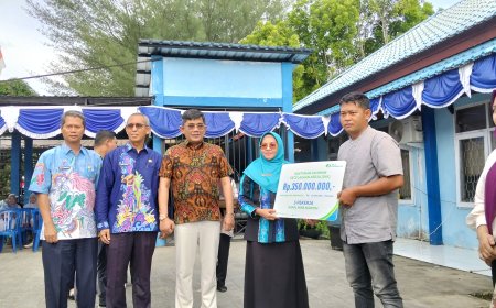 BPJS Ketenagakerjaan Bersama Pemkab Berau Serahkan Santunan JKK Rp350 Juta untuk Nelayan Korban Kapal Mina Maritim