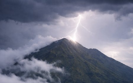 Duka dari Merbabu, Mahasiswi Asal Berau Tewas Tersambar Petir di Jalur Suwanting