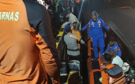 Kapal Wisata Tenggelam di Perairan Labuan Bajo, Tujuh Penumpang Berhasil Diselamatkan