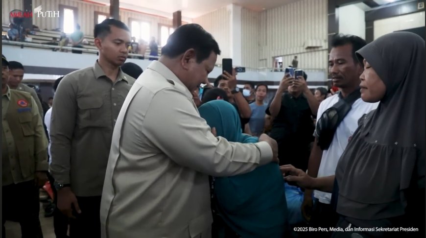 Presiden Prabowo Kunjungi Tapteng, Pastikan Logistik dan Pelayanan Darurat Berjalan Lancar