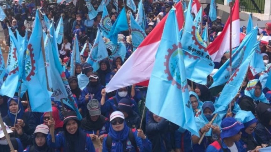 Menanti Keputusan UMP 2026: Pemerintah Finalisasi Hitungan, Buruh Ajukan Kenaikan Hingga 10%