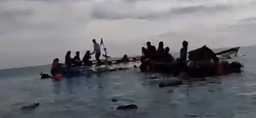 Hantam Karang Saat Libur Tahun Baru, Kapal Berpenumpang 15 Orang Karam di Perairan Maratua