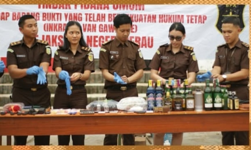 Kejari Berau Pilih Sekolah sebagai Lokasi Pemusnahan Barang Bukti, Sasar Edukasi Hukum Pelajar