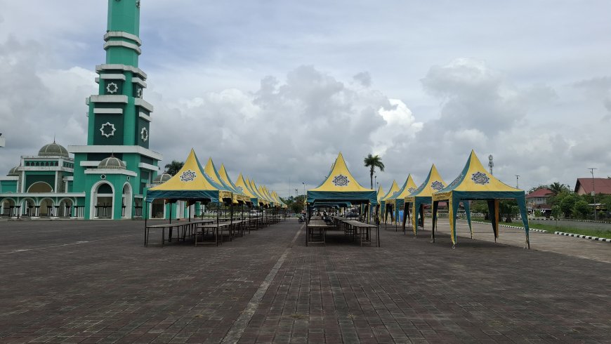 Ludes Terpesan! Lapak Pasar Ramadhan Masjid Agung Baitul Hikmah Berau Sudah Full